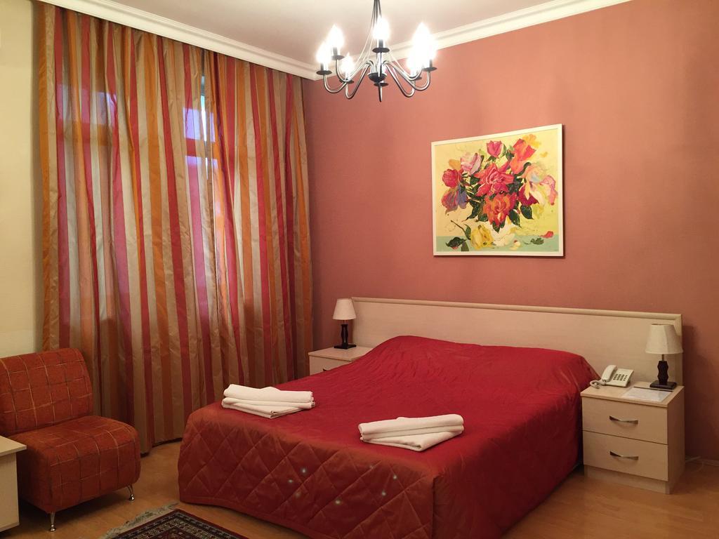 Buta Hotel Baku Room photo