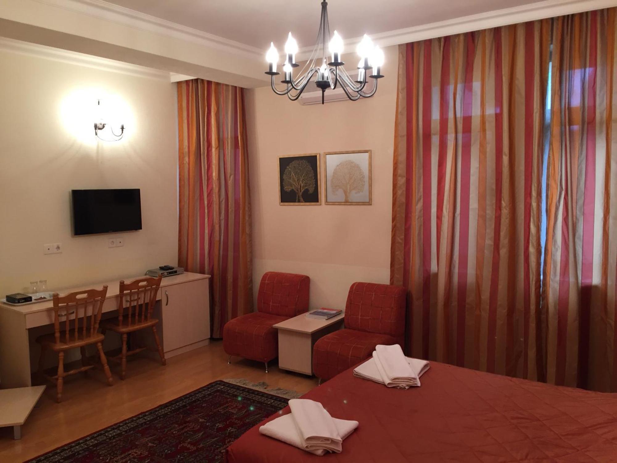 Buta Hotel Baku Exterior photo